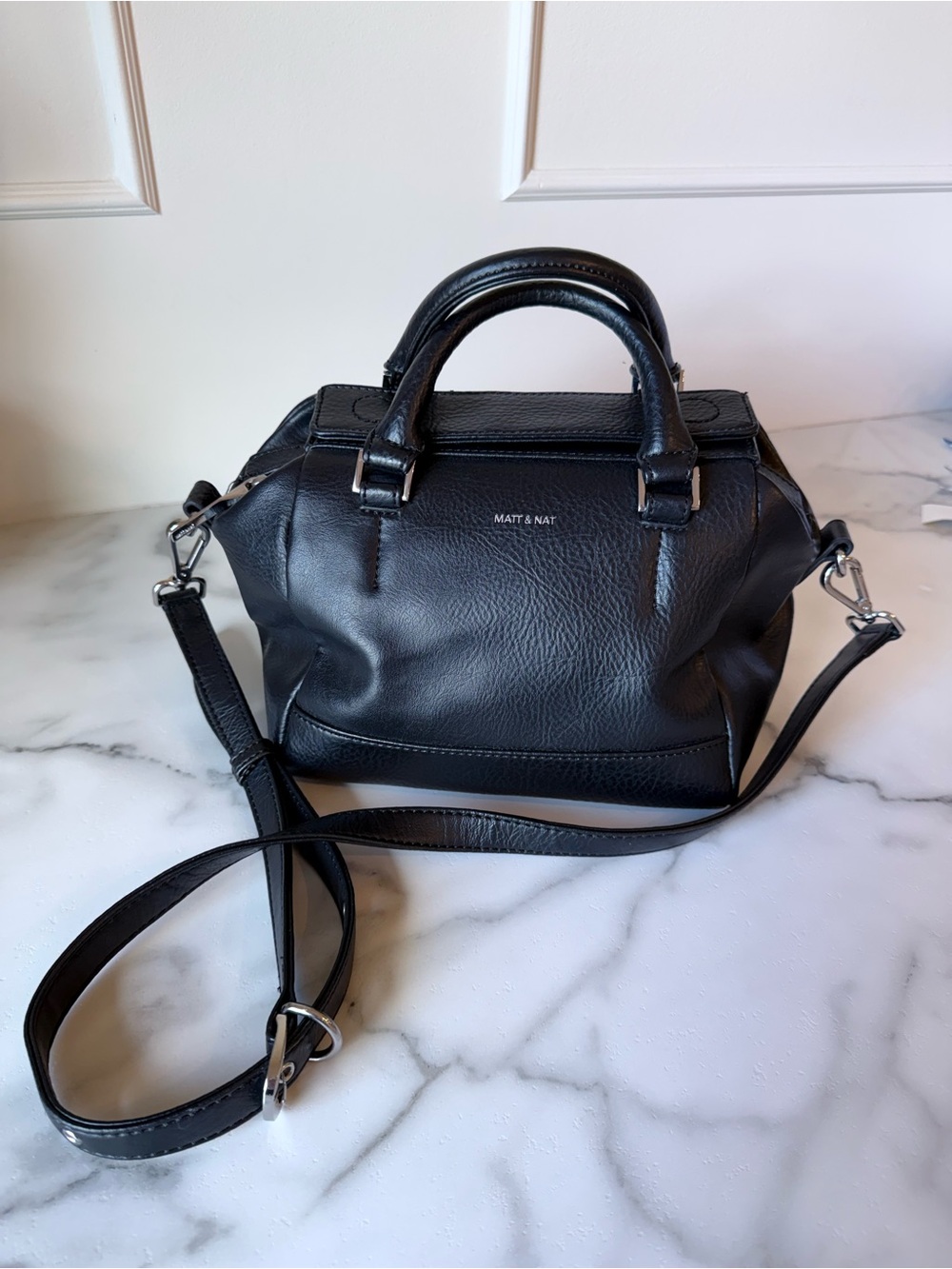 Matt & Nat Black Top Handle Cross Body Purse Closet Staple Capsule Wardrobe